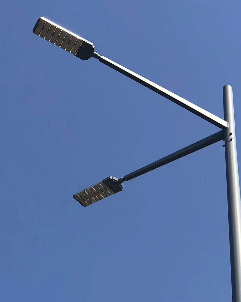 LED道路灯双臂路灯改造安装实拍